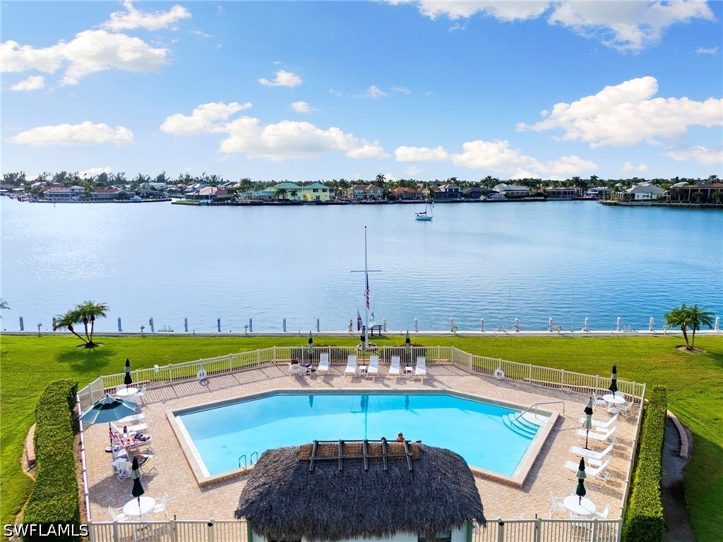 2 bed home in Marco Island