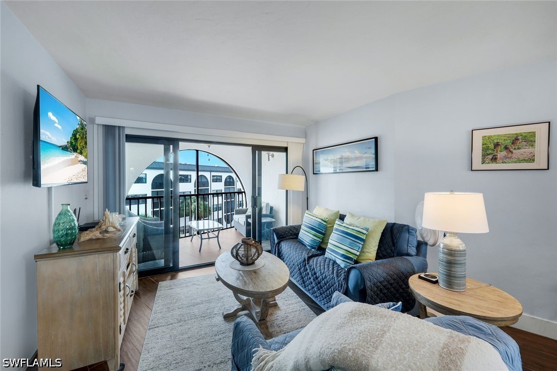 1 bed home in Marco Island