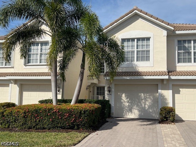 2 bed home in Fort Myers