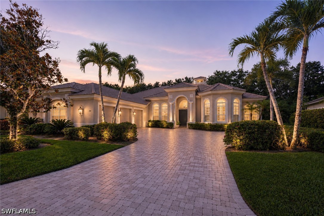 5 bed home in Naples