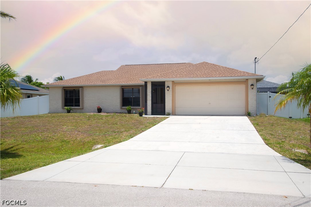 3 bed home in Cape Coral