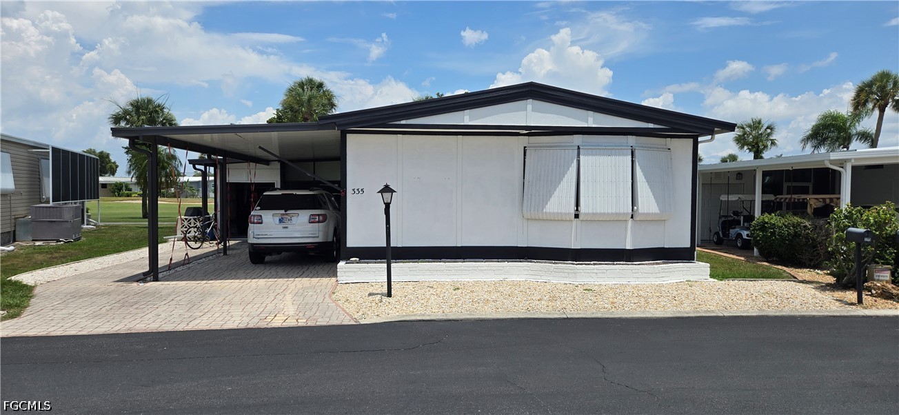 2 bed home in North Fort Myers