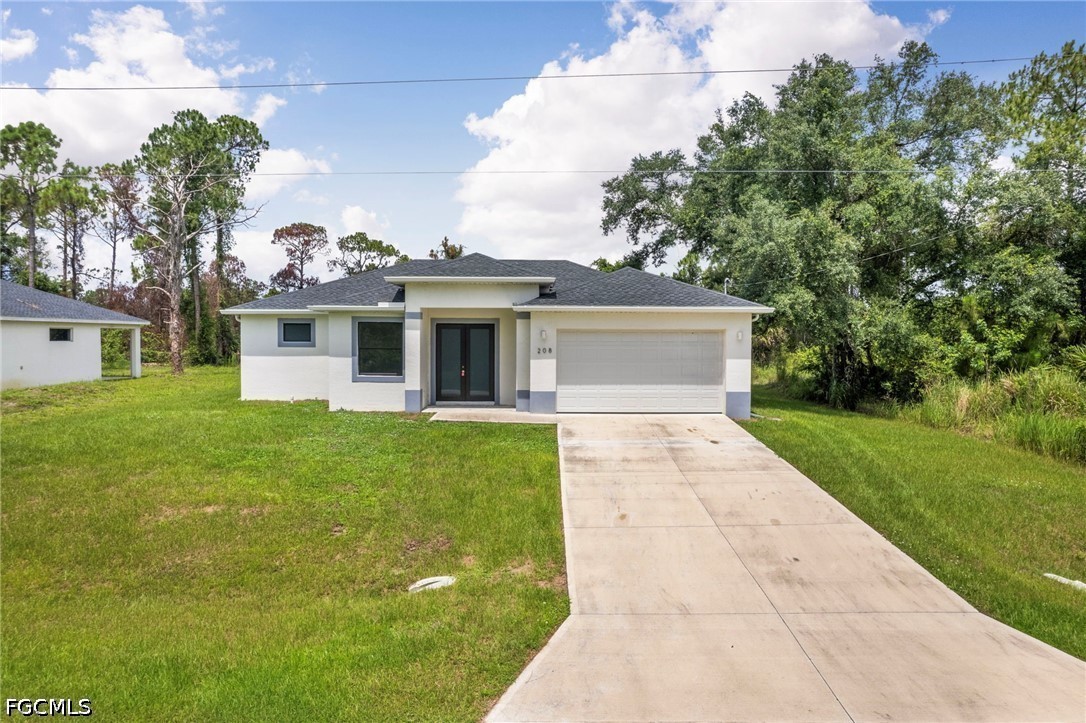 3 bed home in Lehigh Acres