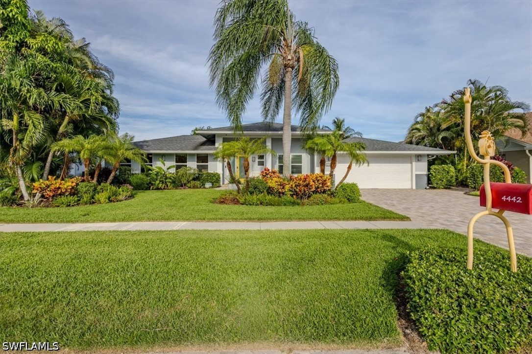 5 bed home in Naples