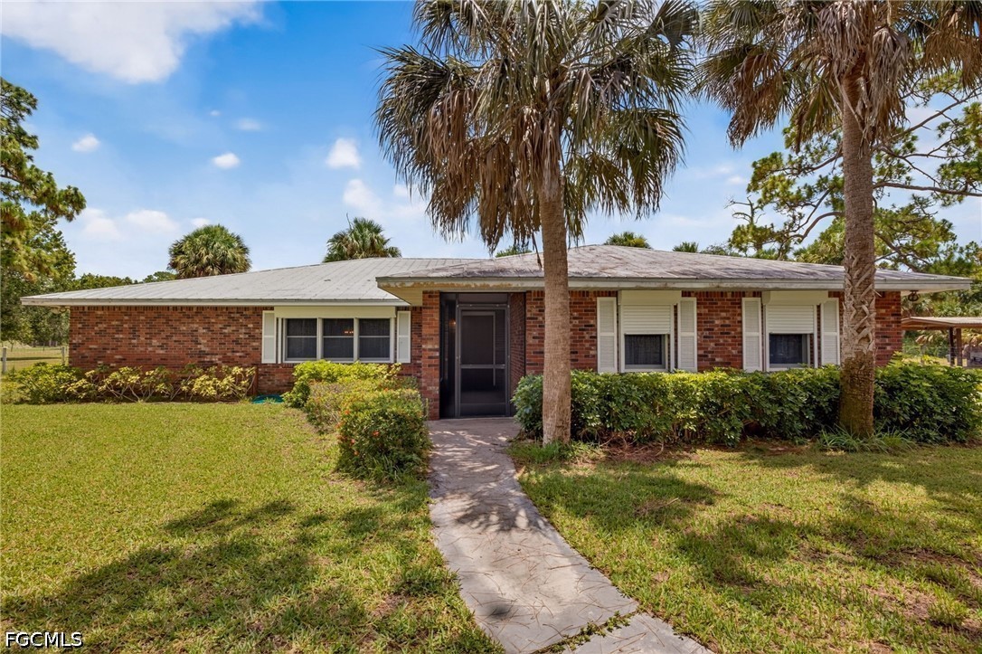 4 bed home in Fort Myers