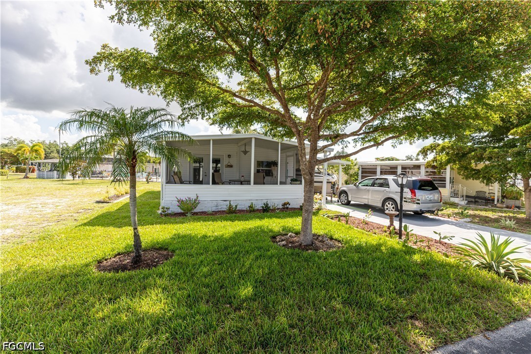 2 bed home in Fort Myers