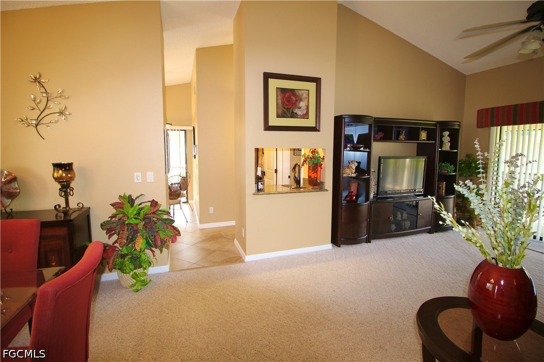 2 bed home in Fort Myers