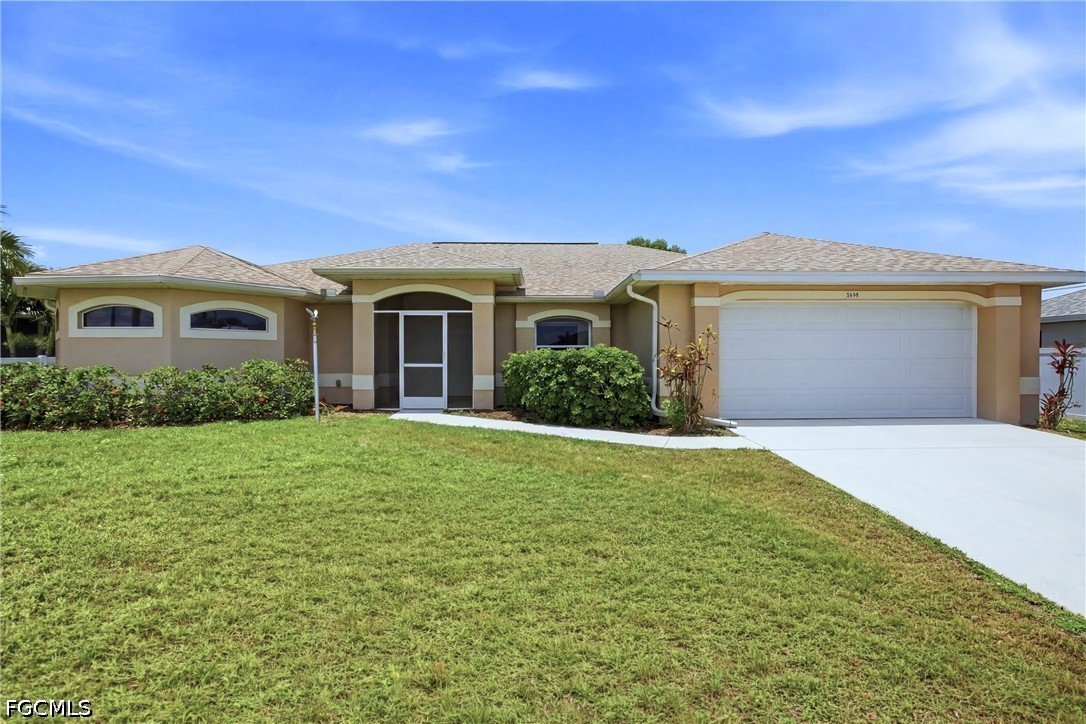 3 bed home in Cape Coral