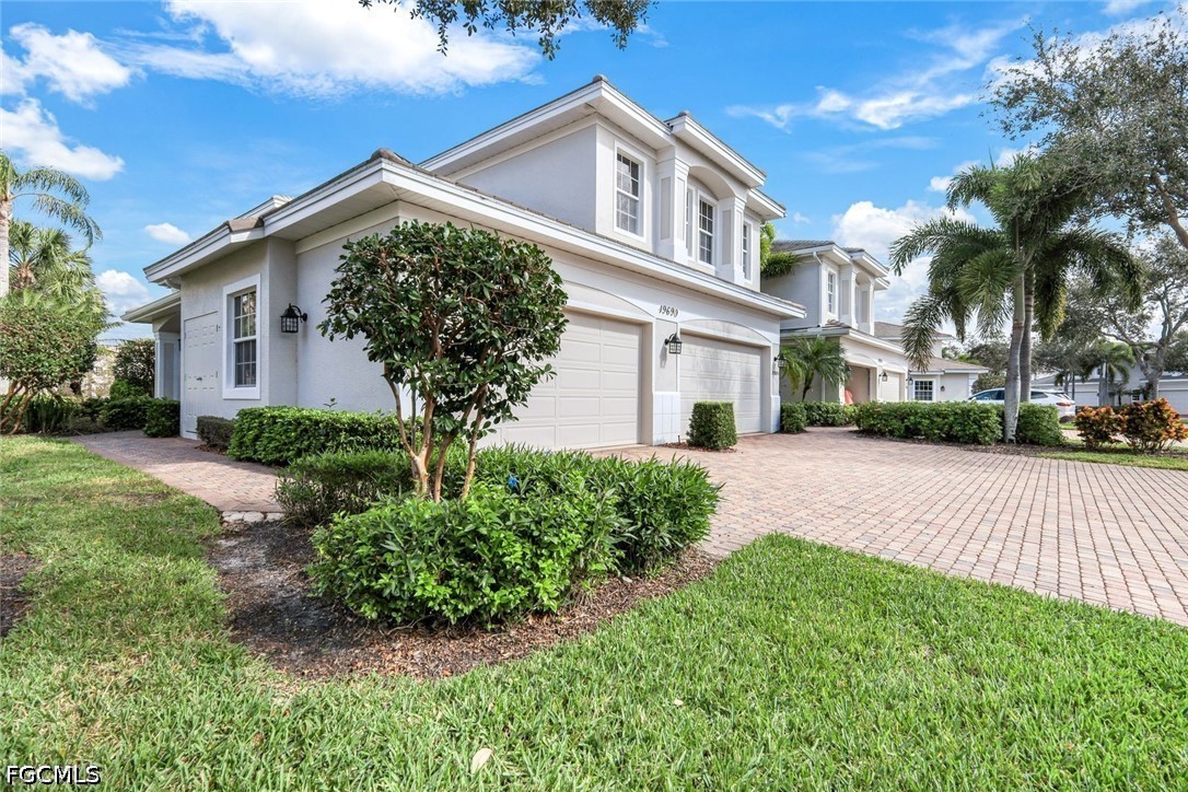 3 bed home in Miromar Lakes
