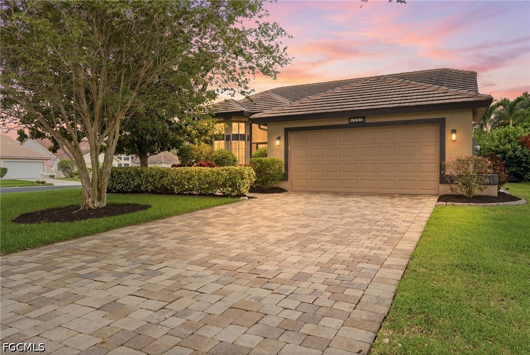 2 bed home in Fort Myers