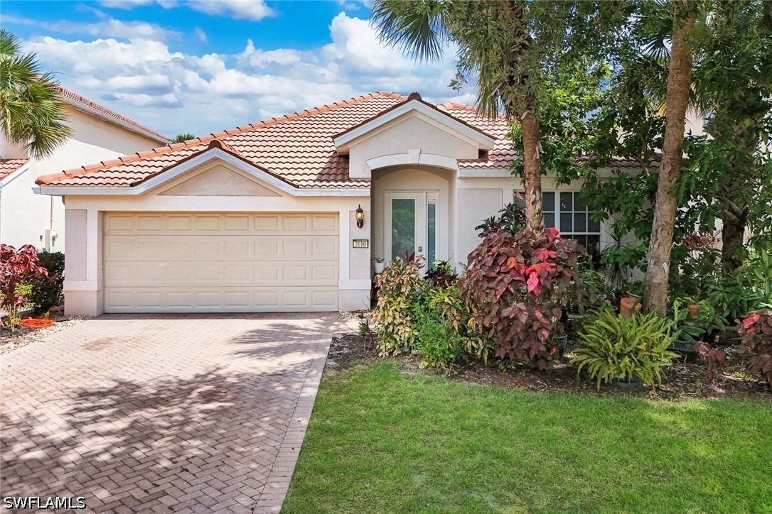 4 bed home in Naples