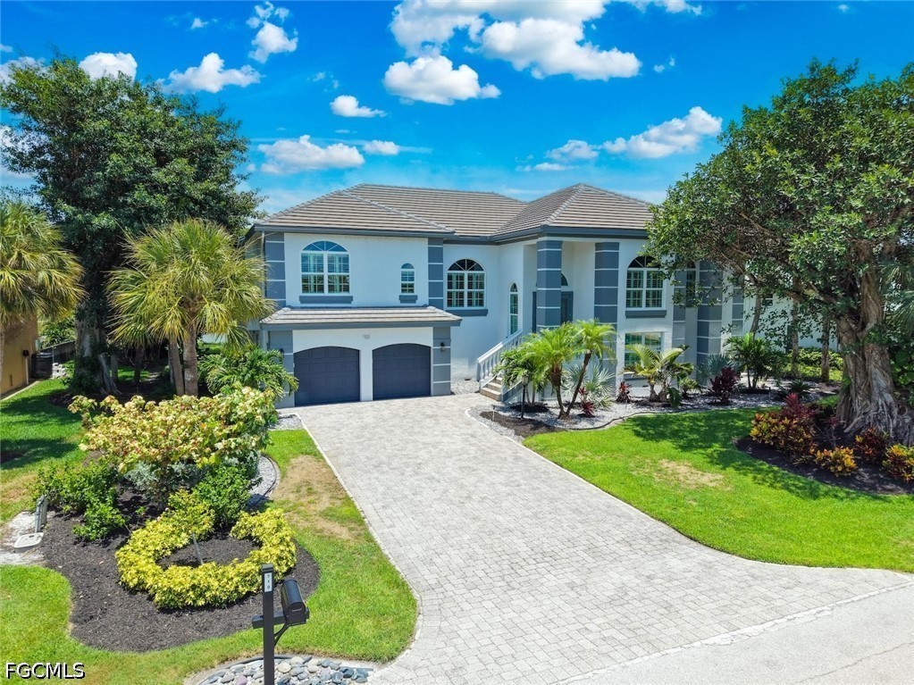 3 bed home in Sanibel