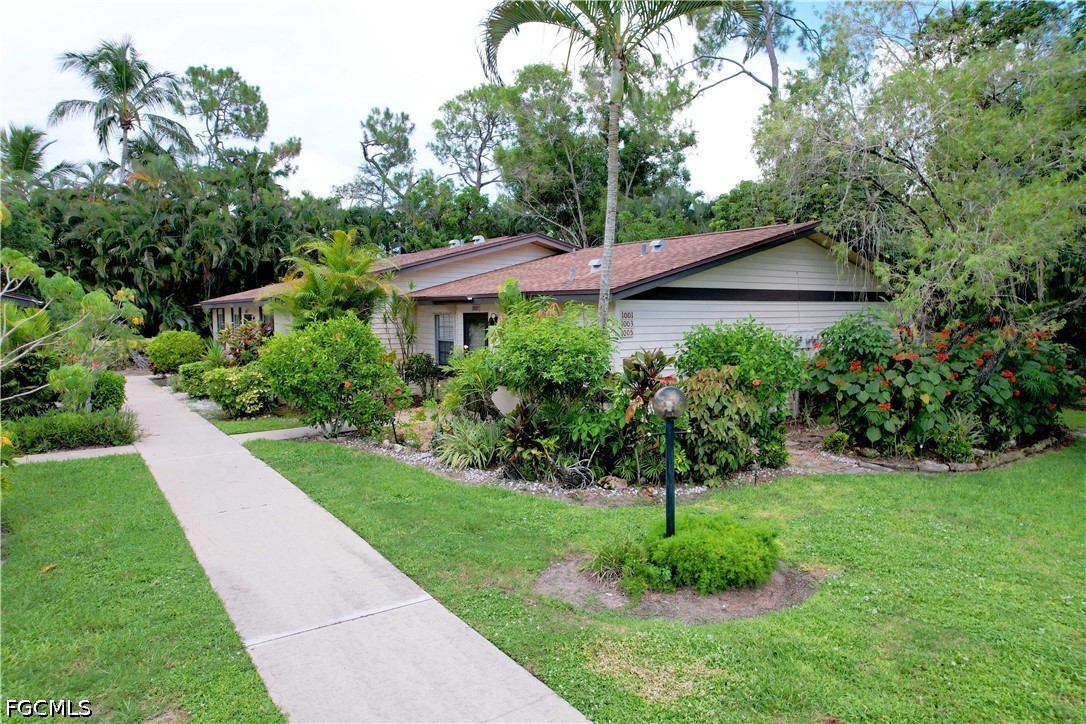 1 bed home in Naples