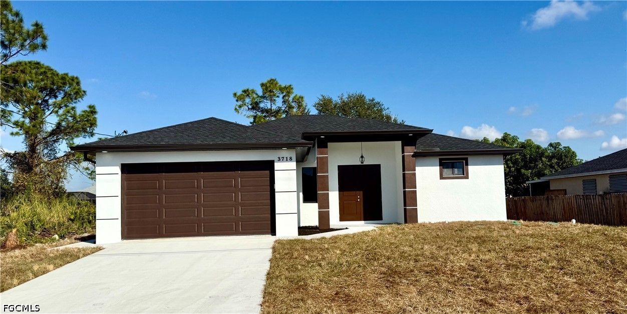 3 bed home in Lehigh Acres