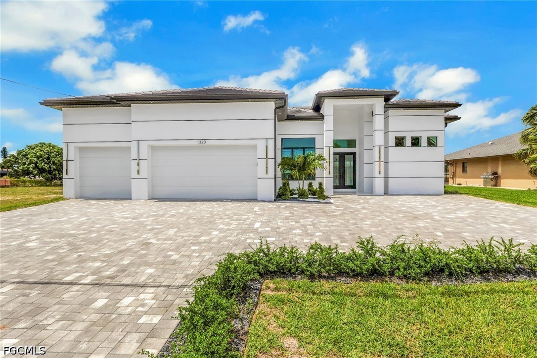 5 bed home in Cape Coral