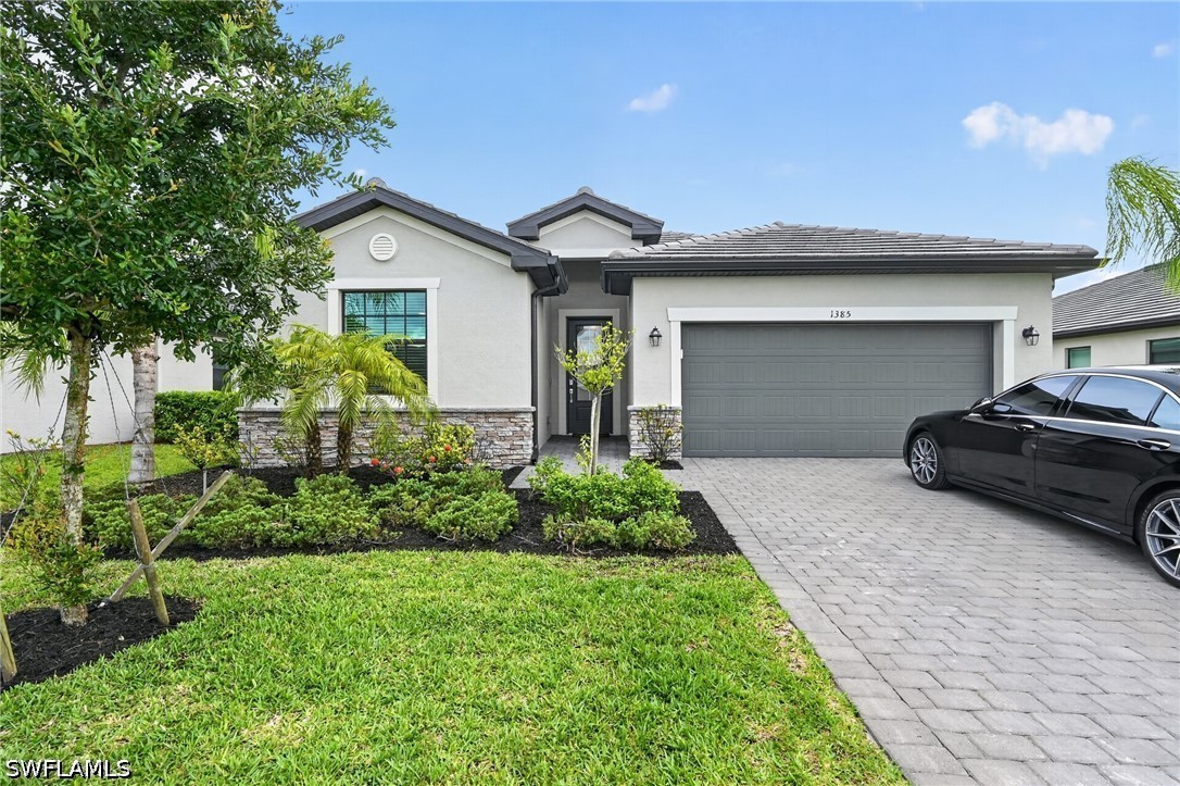 4 bed home in Naples