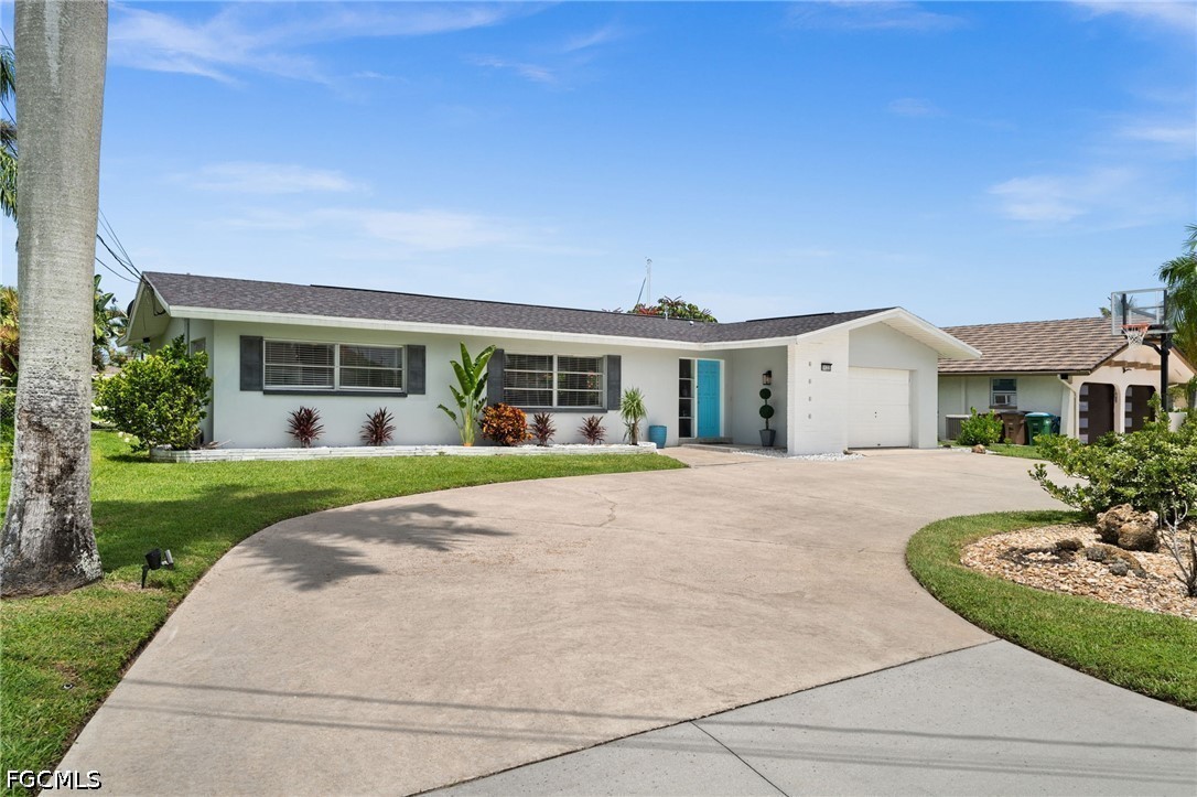 2 bed home in Cape Coral