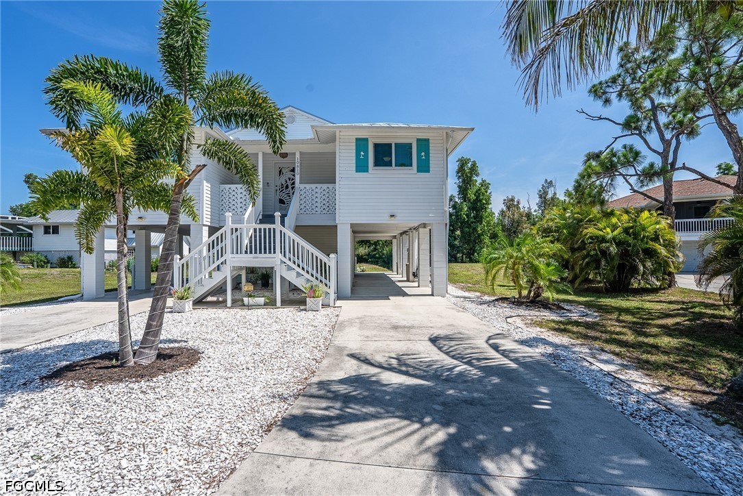 3 bed home in Bokeelia