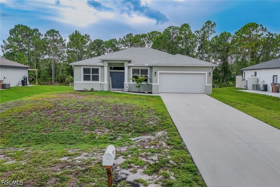 3 bed home in Lehigh Acres
