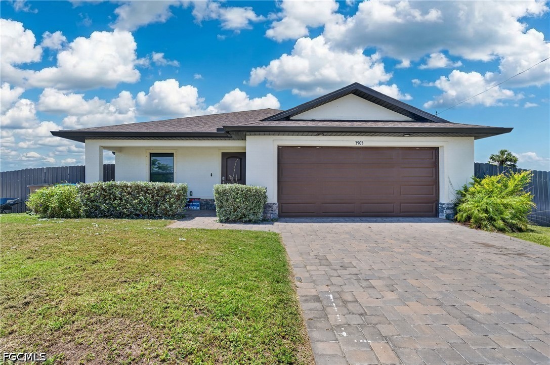 3 bed home in Cape Coral