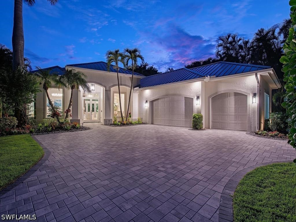 4 bed home in Naples