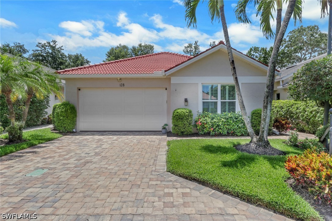 3 bed home in Naples