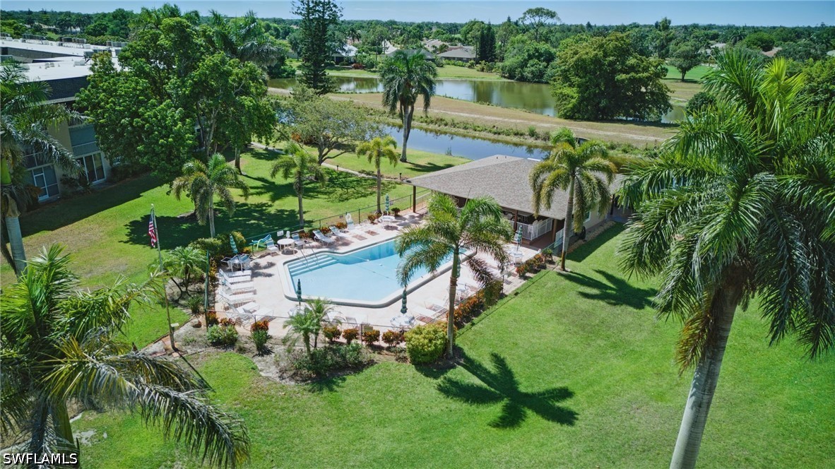 2 bed home in Naples