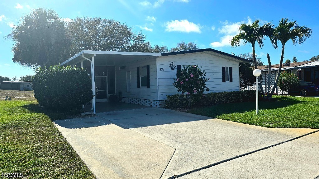 2 bed home in Naples