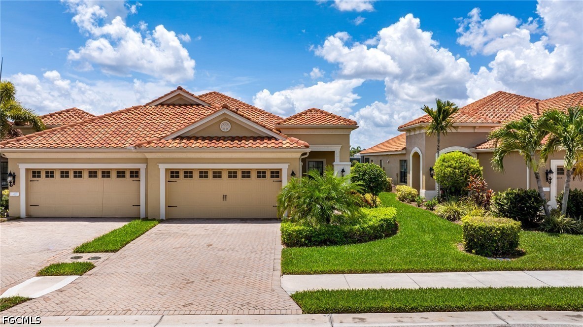 2 bed home in Fort Myers