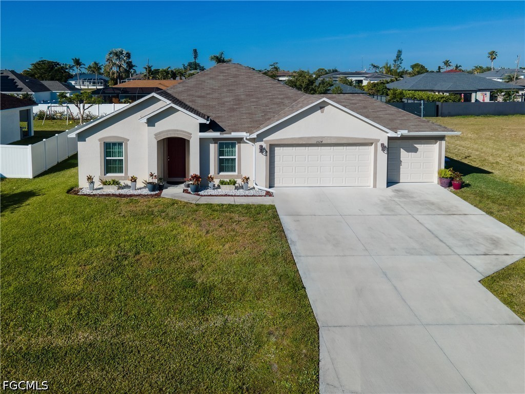 3 bed home in Cape Coral