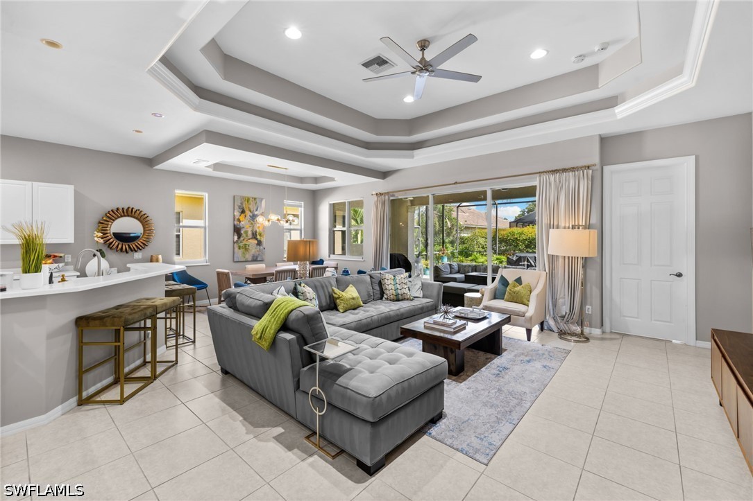 3 bed home in Naples