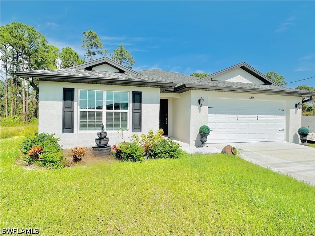 3 bed home in Lehigh Acres