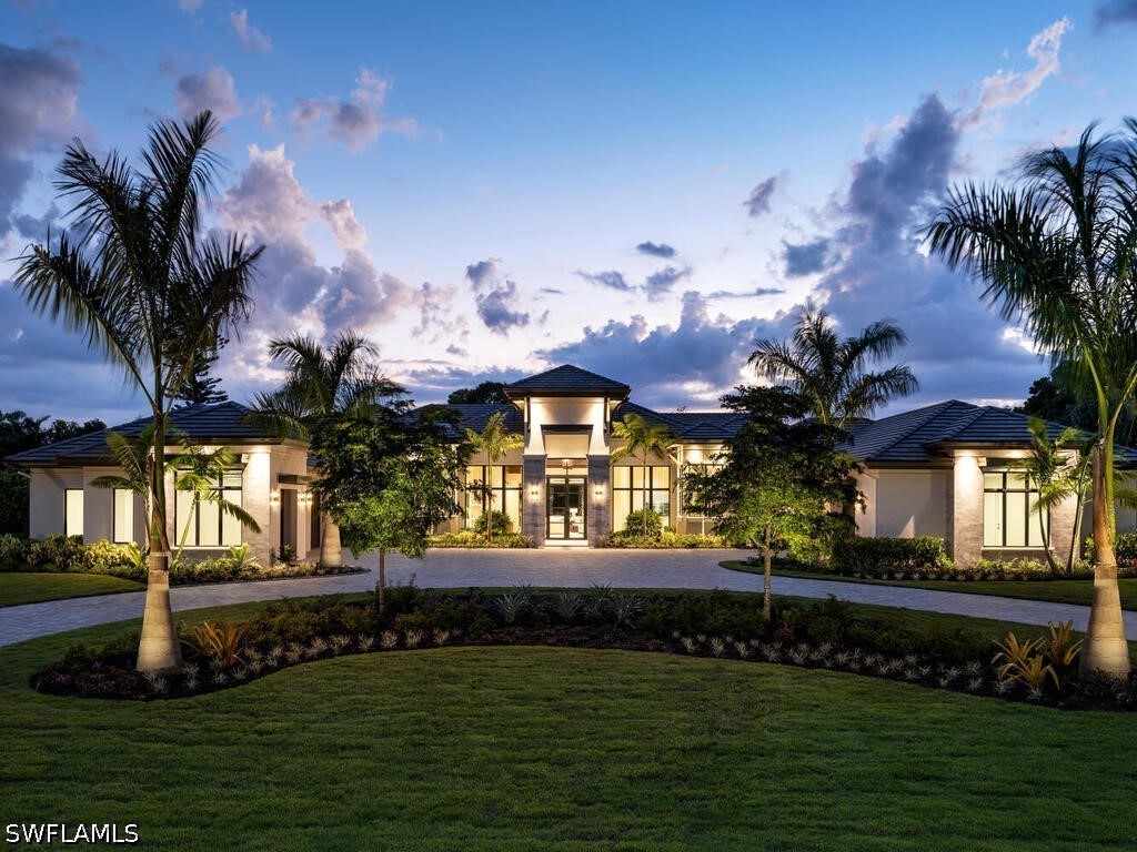 5 bed home in Naples