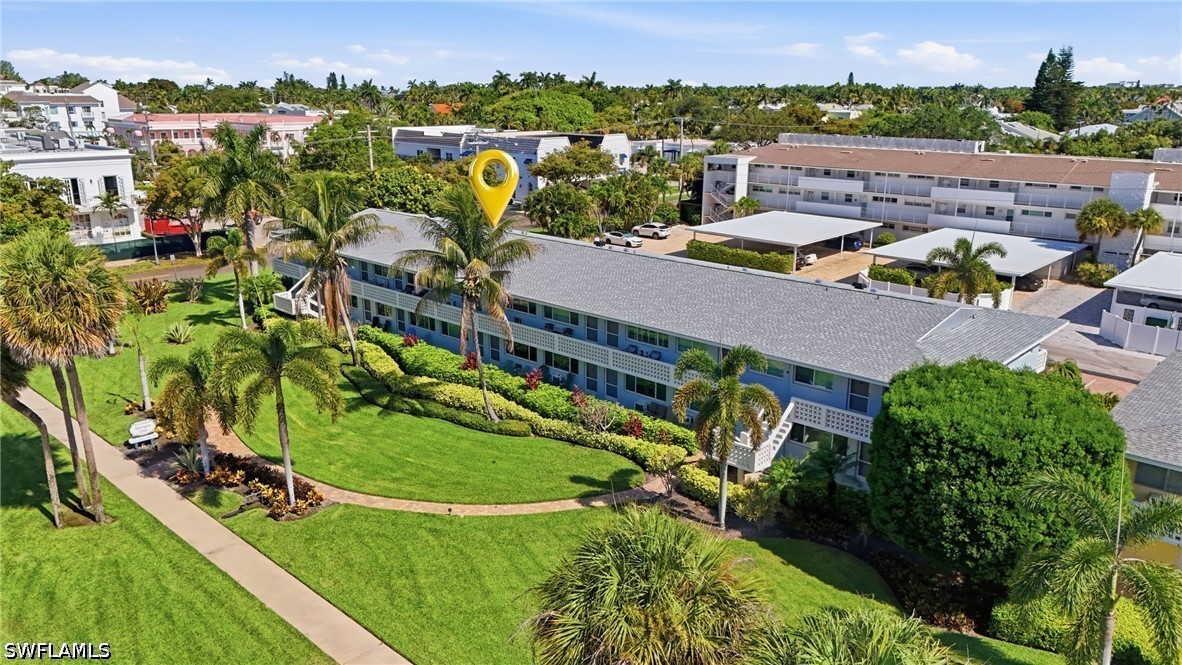 1 bed home in Naples