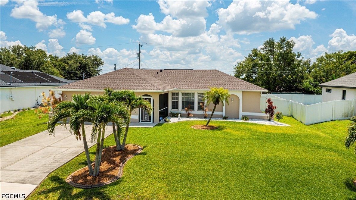 3 bed home in Cape Coral