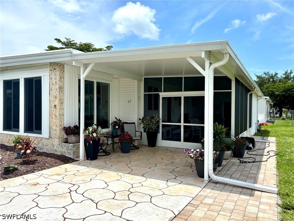 2 bed home in Fort Myers