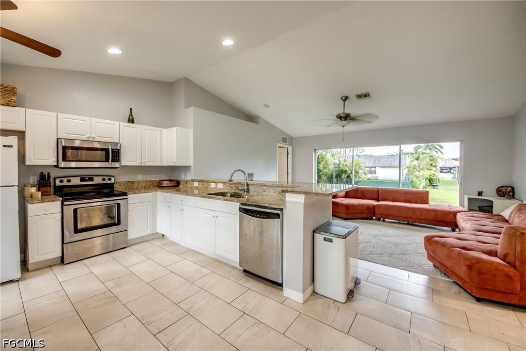 3 bed home in Cape Coral