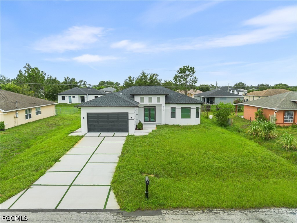 4 bed home in Lehigh Acres