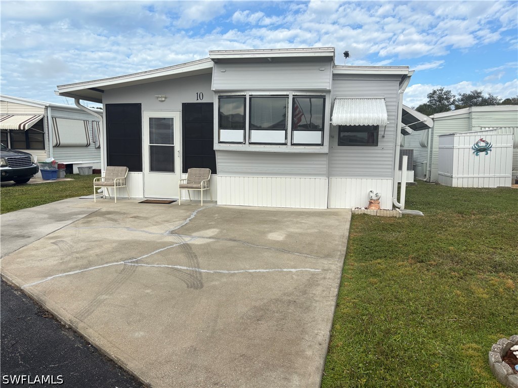 1 bed home in Naples