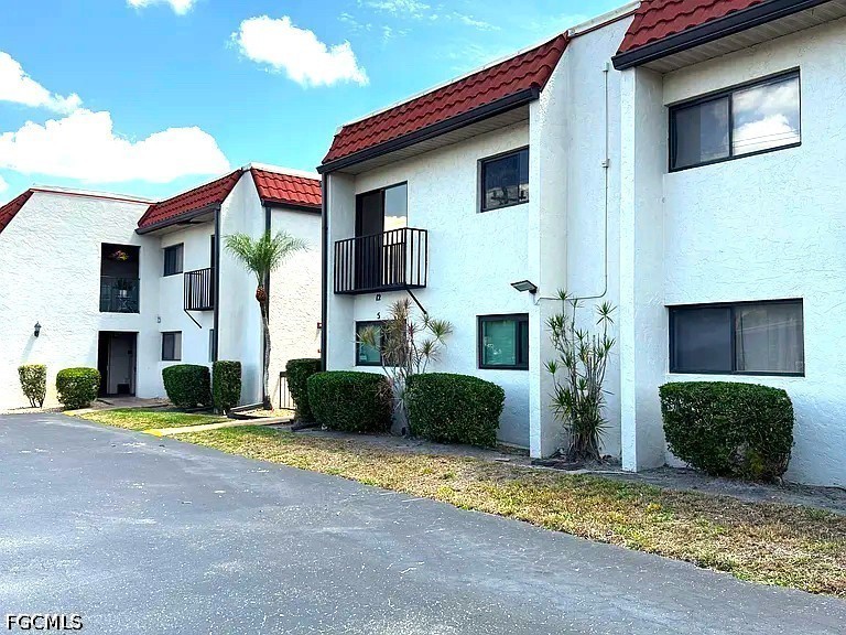 2 bed home in North Fort Myers