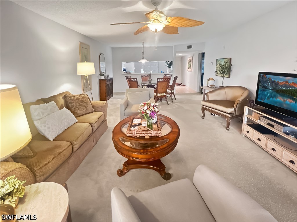 2 bed home in Naples