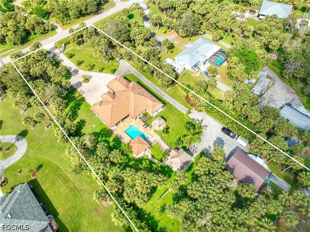 4 bed home in Naples