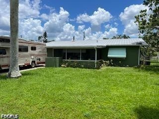 2 bed home in Bokeelia