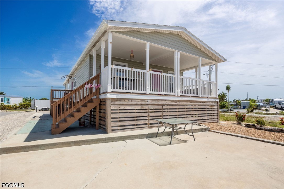 2 bed home in St James City