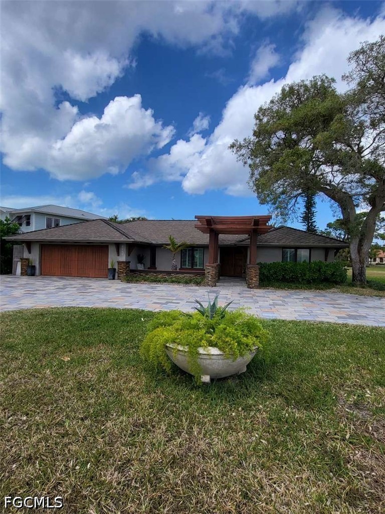 3 bed home in Naples
