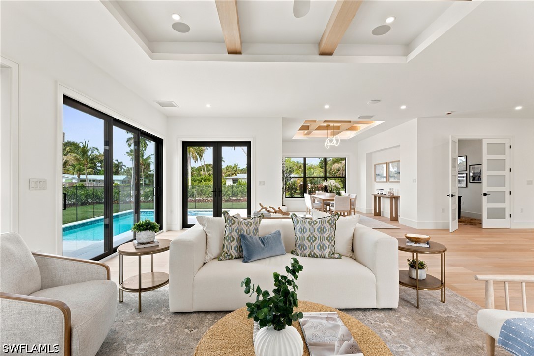 4 bed home in Naples