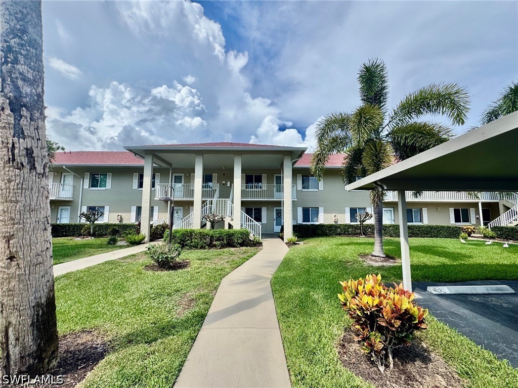 2 bed home in Naples