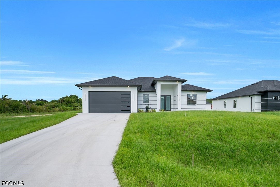 3 bed home in Lehigh Acres
