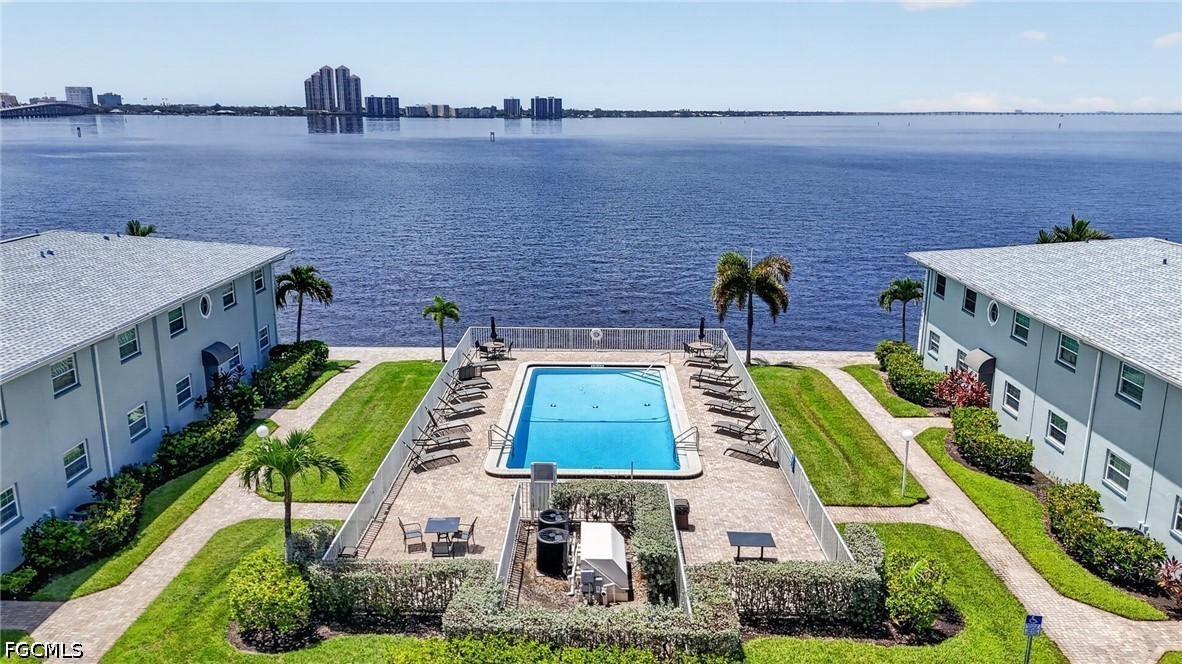 2 bed home in North Fort Myers