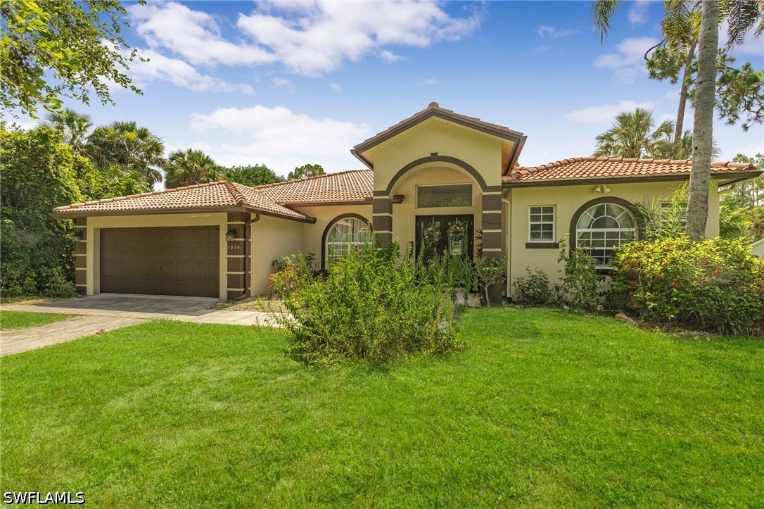 4 bed home in Naples